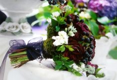 Wedding flowers in lavendar hues