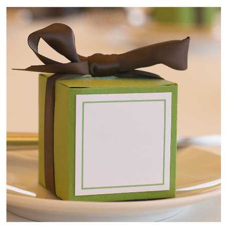 Green and white favors