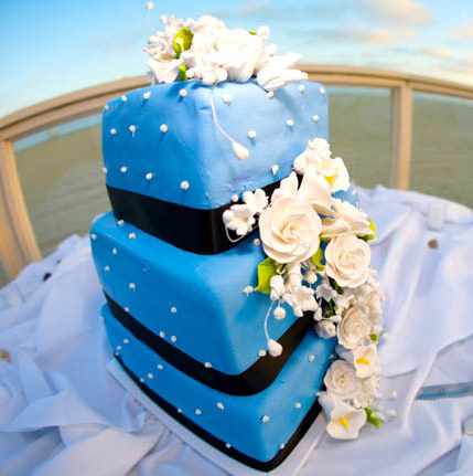 Blue wedding cake
